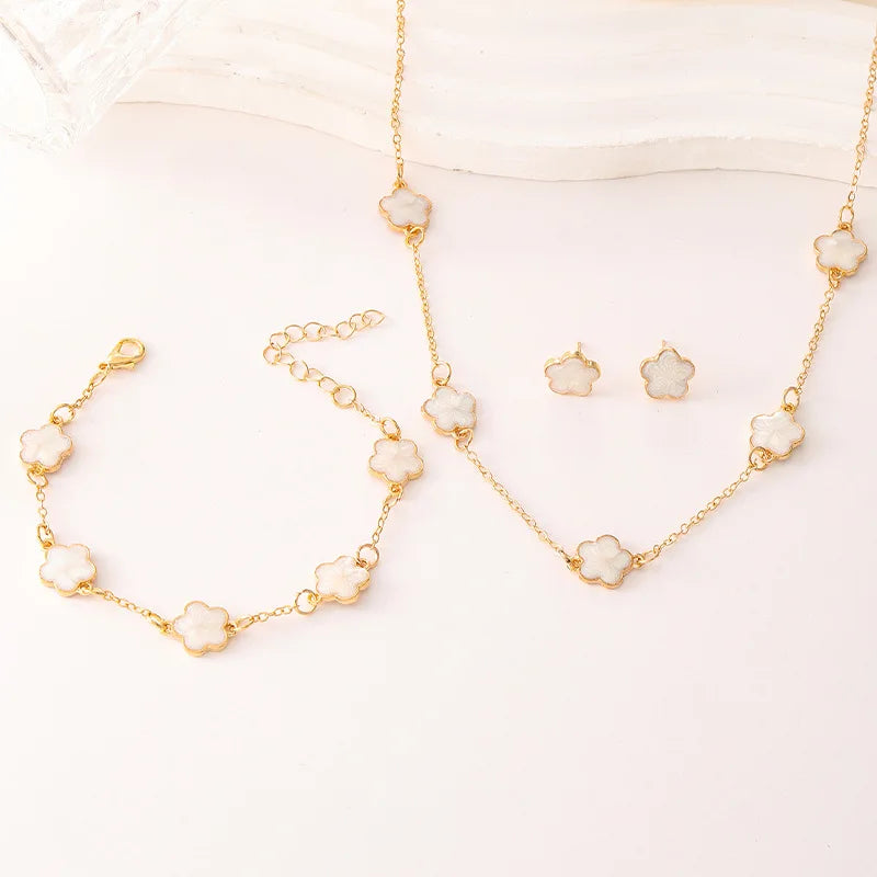 3Pcs/Set Lucky Five-Petal Flower Necklace Bracelet Earrings Set for Women Elegant Clover Fashion Party Jewelry Gifts Accessories
