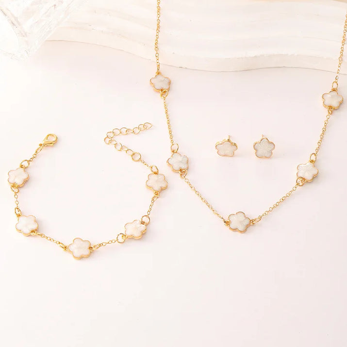 3Pcs/Set Lucky Five-Petal Flower Necklace Bracelet Earrings Set for Women Elegant Clover Fashion Party Jewelry Gifts Accessories